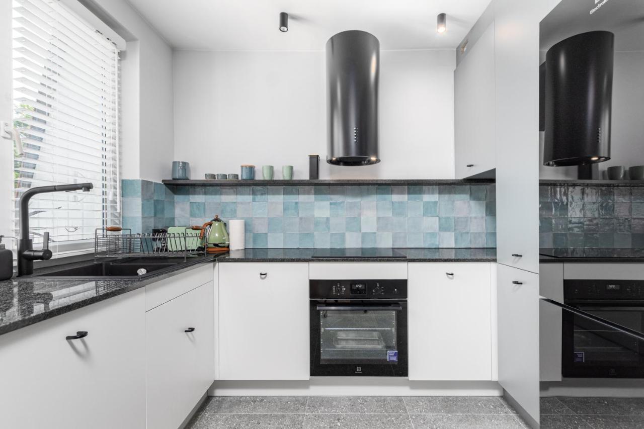 Walecznych 51 By Homeprime Apartamento Varsovia